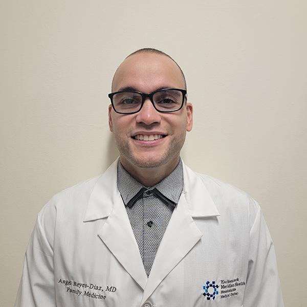 Angel Reyes-Diaz, MD Profile Image